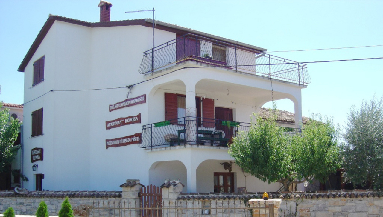 Tomažova Konoba Vošteni - The apartment