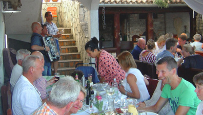 Tomažova Konoba Vošteni