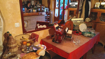 Tomažova Konoba Vošteni